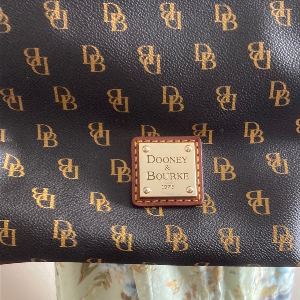 Dooney & Bourke Brown Leather Trim Shoulder Bag - Picture 4 of 7